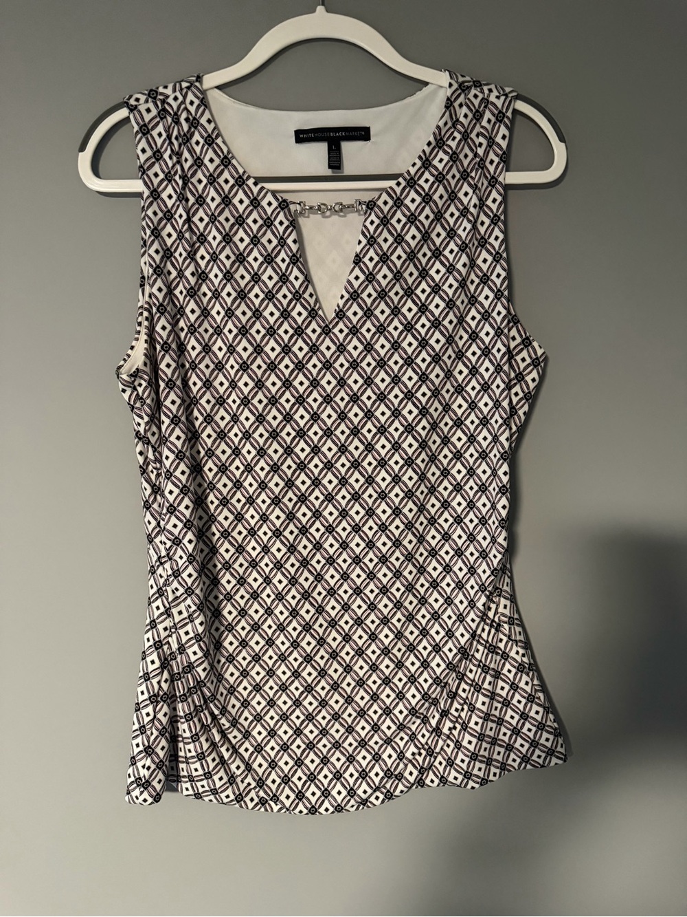 🌸Black House White Market Black & Cream Sleeveless Geometric Print Shell.